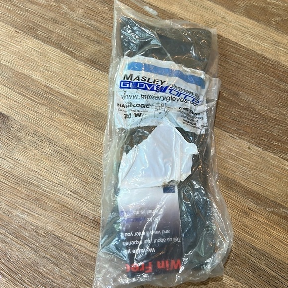 NWT Military Gloves size Medium - Picture 3 of 6